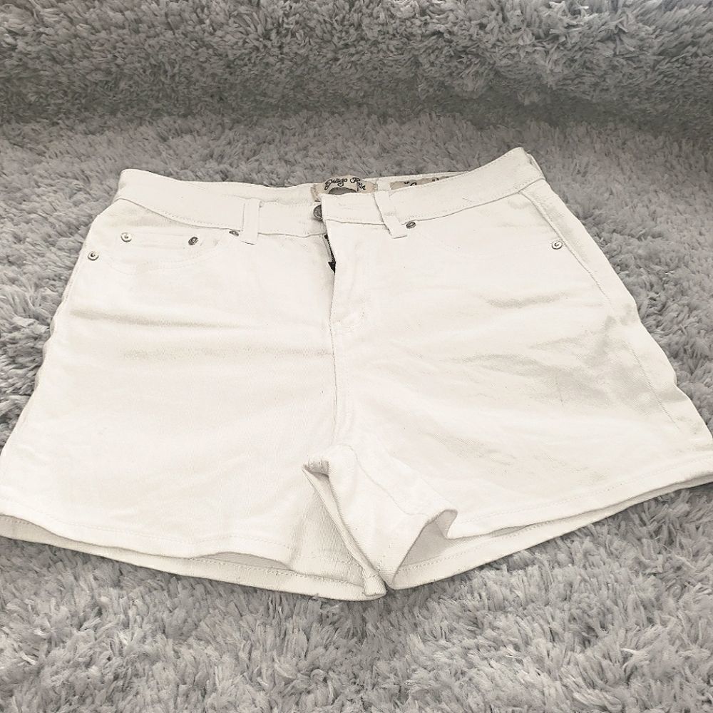 INDIGO REIN 5-Pocket Zipper Closure Shorts